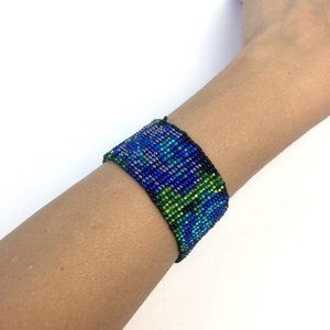 🌿FREE with Purchase 🌿Floral Cuff Bracelet